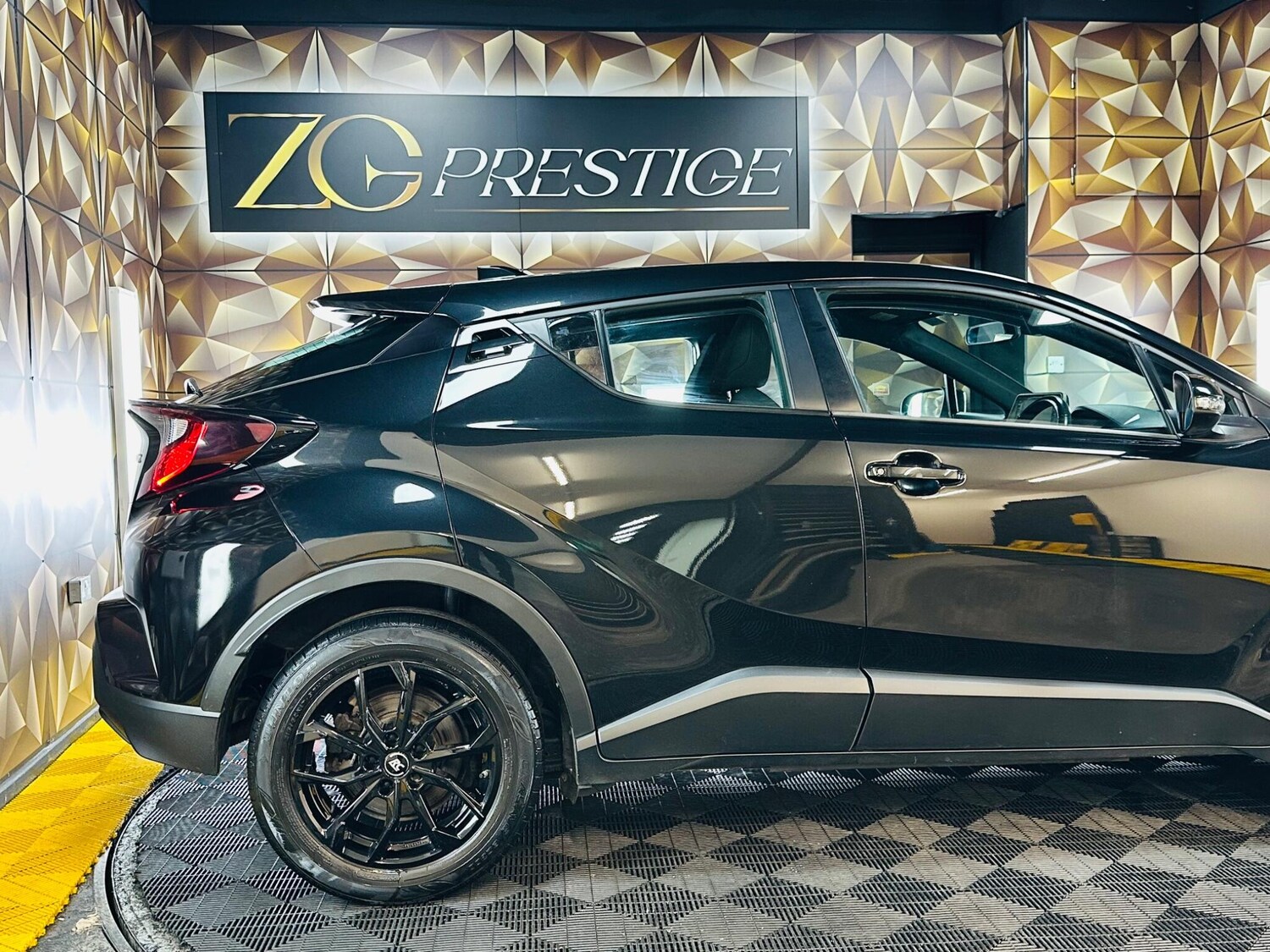 Used Toyota C-HR for sale - 78156738: Photo 35