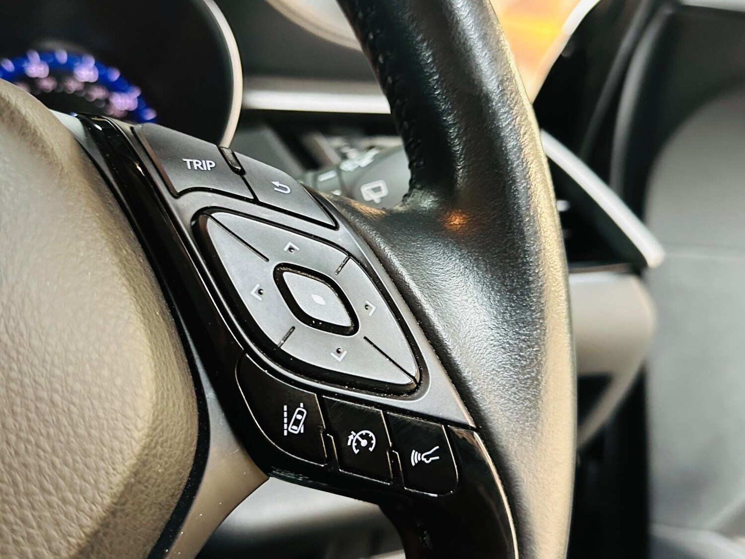 Used Toyota C-HR for sale - 78156738: Photo 49