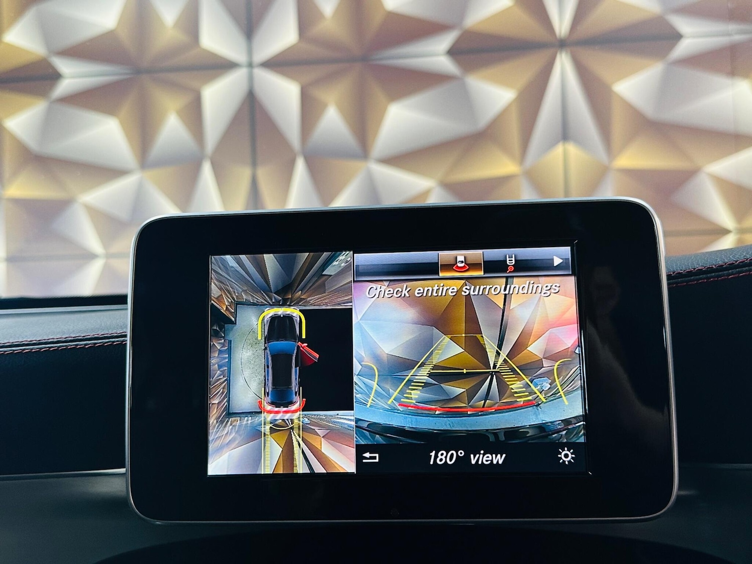 Used Mercedes-Benz GLC 2018 for sale - 76539150: Photo 10