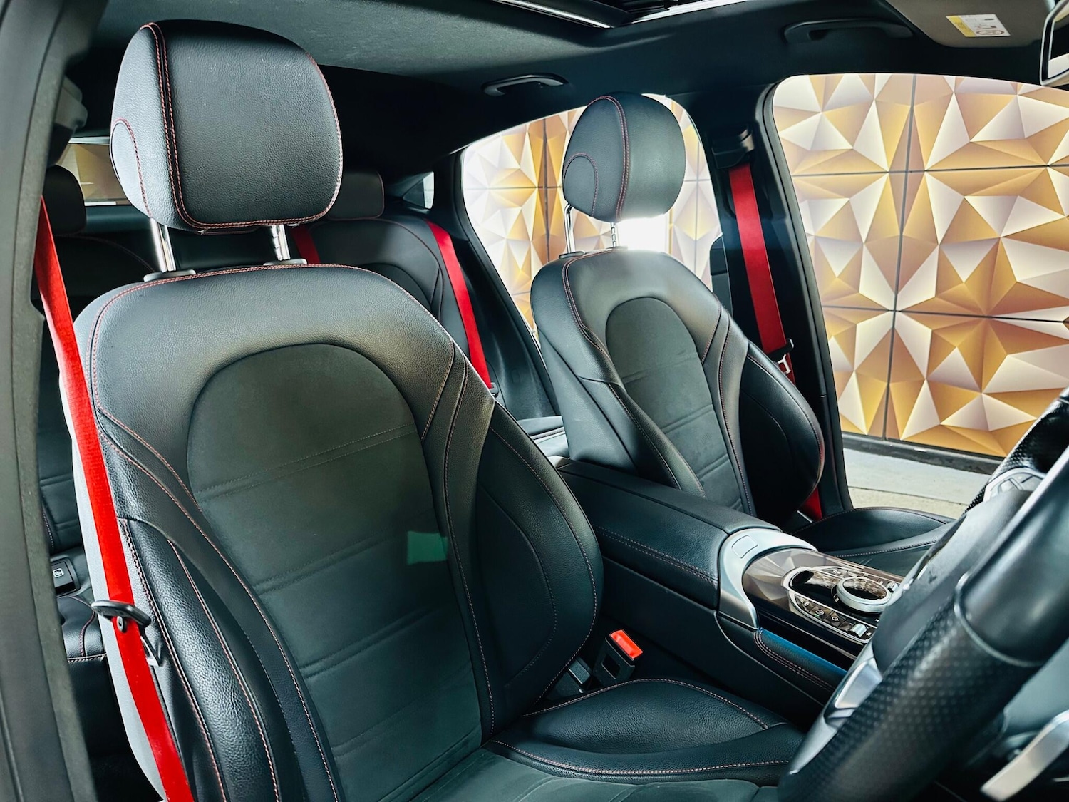 Used Mercedes-Benz GLC 2018 for sale - 76539150: Photo 14