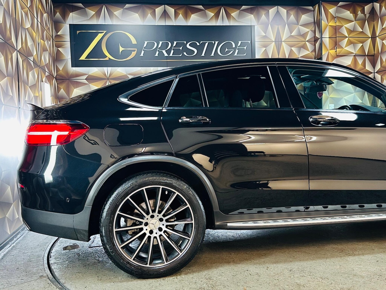 Used Mercedes-Benz GLC 2018 for sale - 76539150: Photo 36