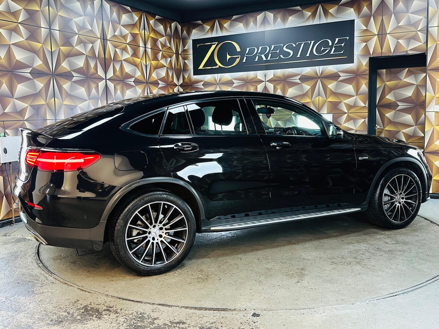 Used Mercedes-Benz GLC 2018 for sale - 76539150: Photo 39