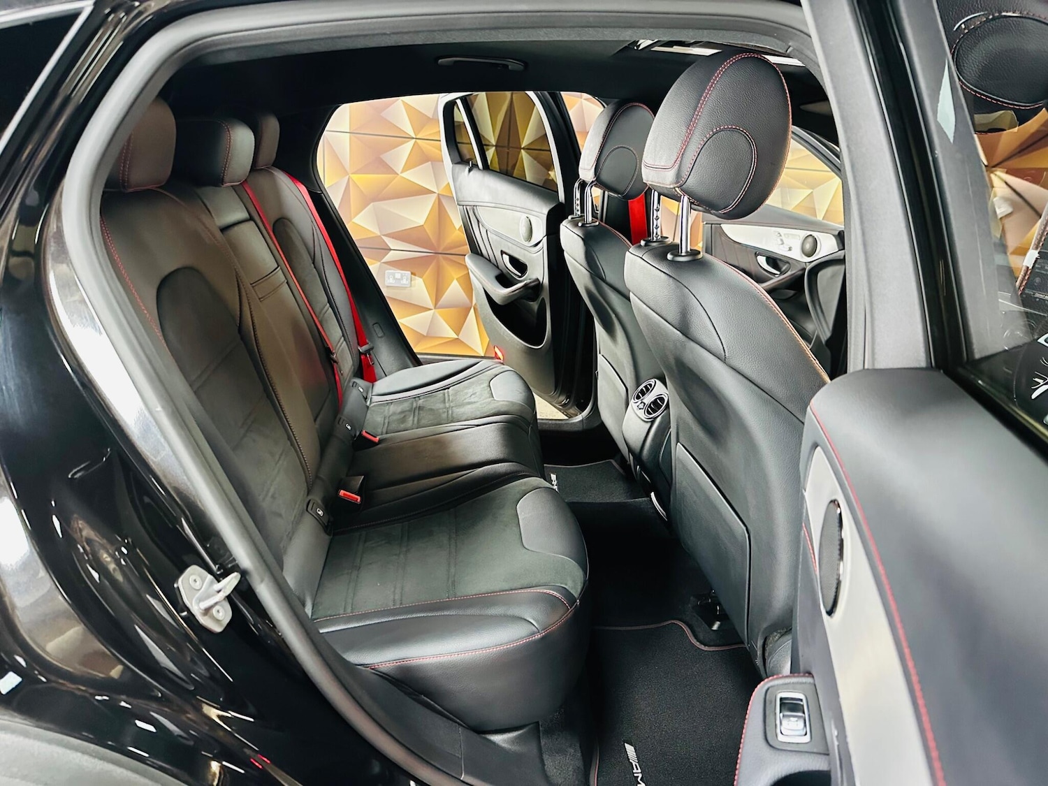 Used Mercedes-Benz GLC 2018 for sale - 76539150: Photo 59