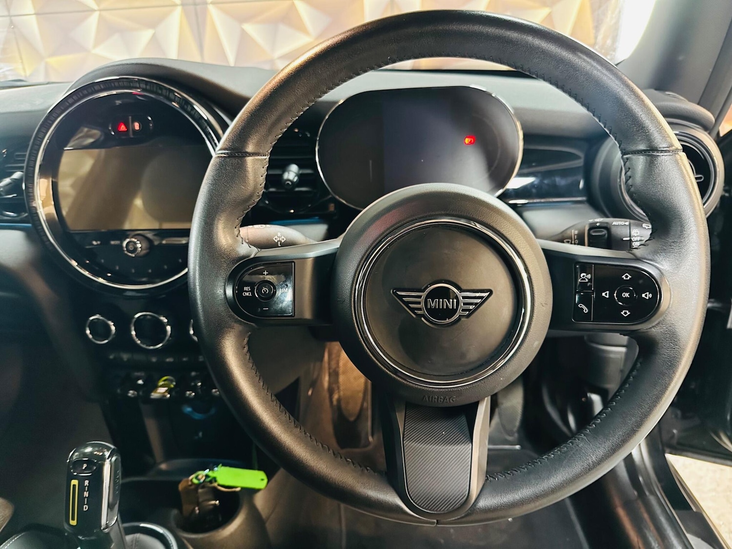 Used MINI Hatch 2022 for sale - 76992728: Photo 44