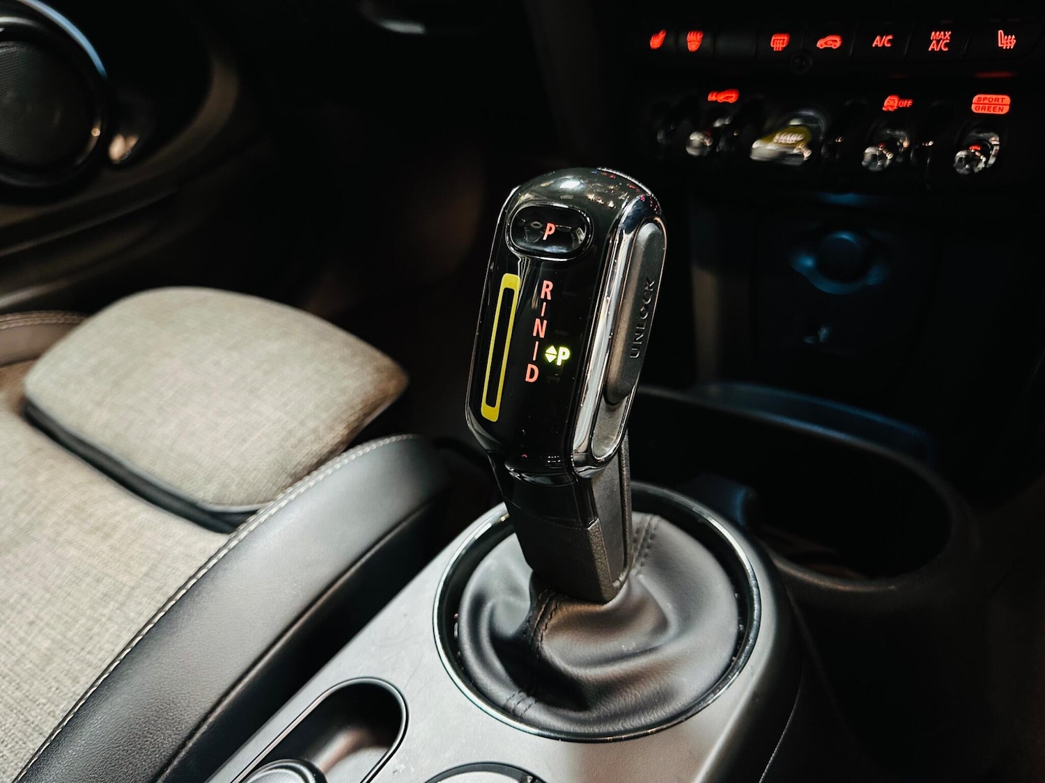 Used MINI Hatch 2022 for sale - 76992728: Photo 54