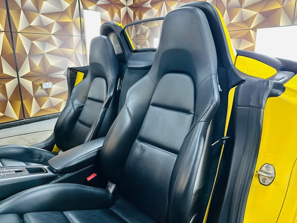 Used Porsche 718 Boxster 2018 for sale - 76282750: Photo 10