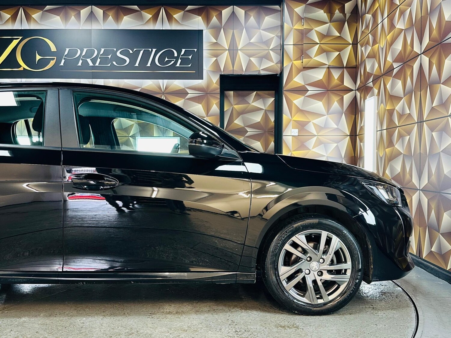 Used Peugeot 208 2022 for sale - 75905853: Photo 41