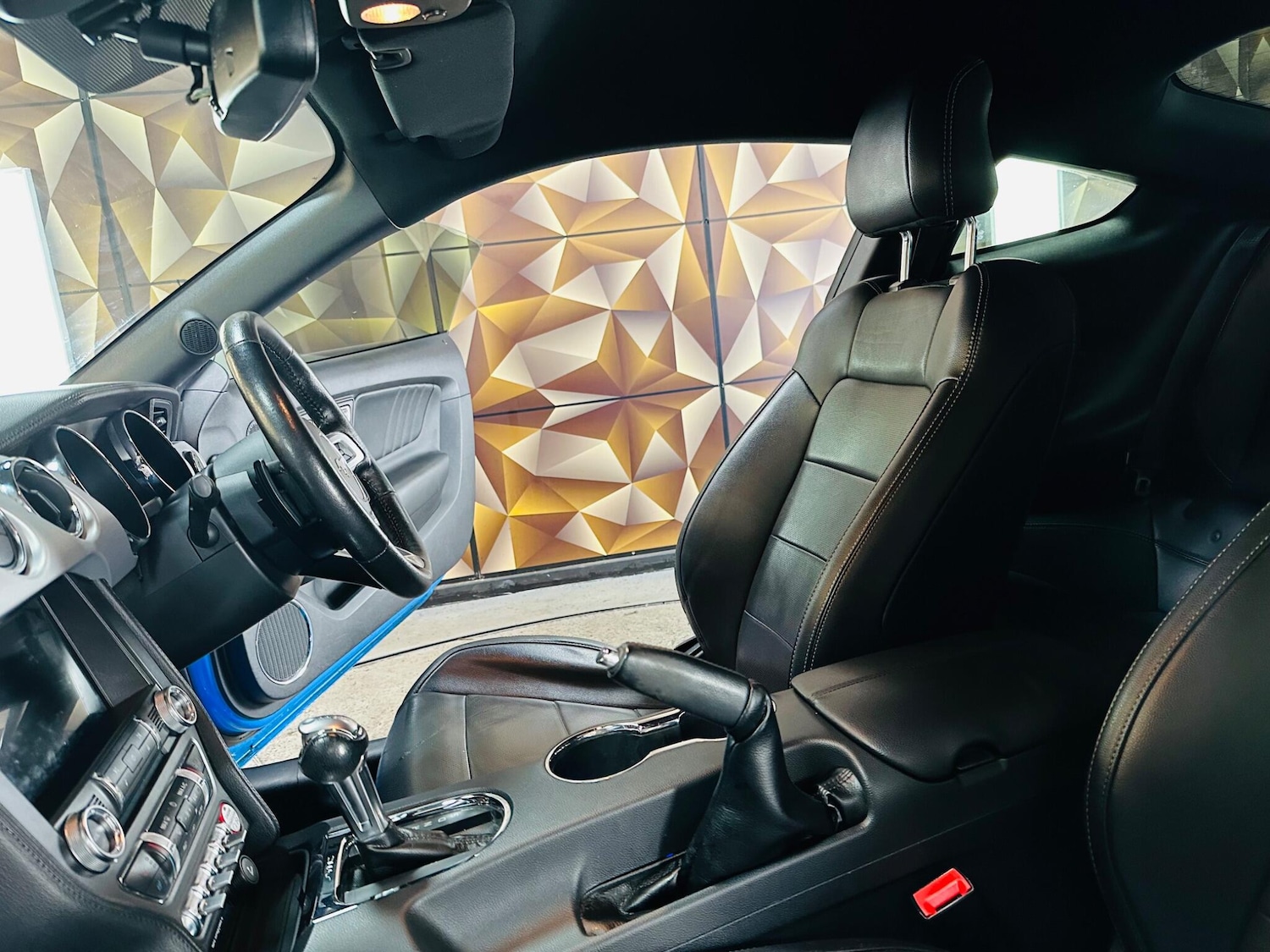 Used Ford Mustang 2017 for sale - 76976608: Photo 4