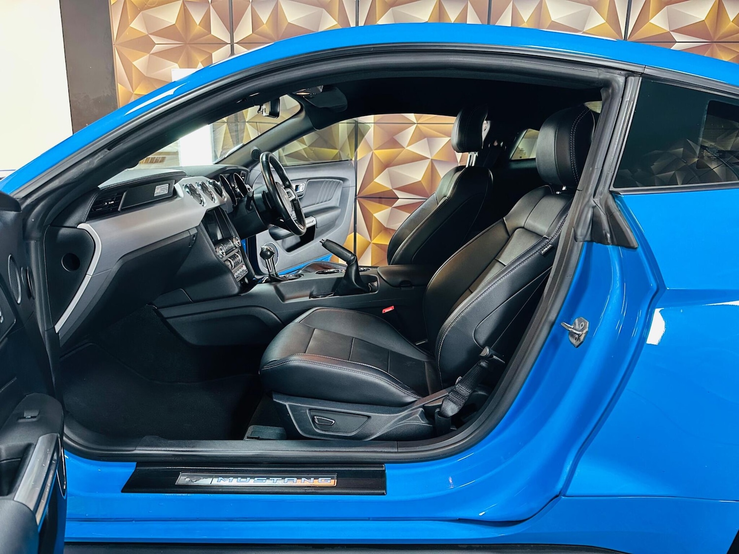 Used Ford Mustang 2017 for sale - 76976608: Photo 67