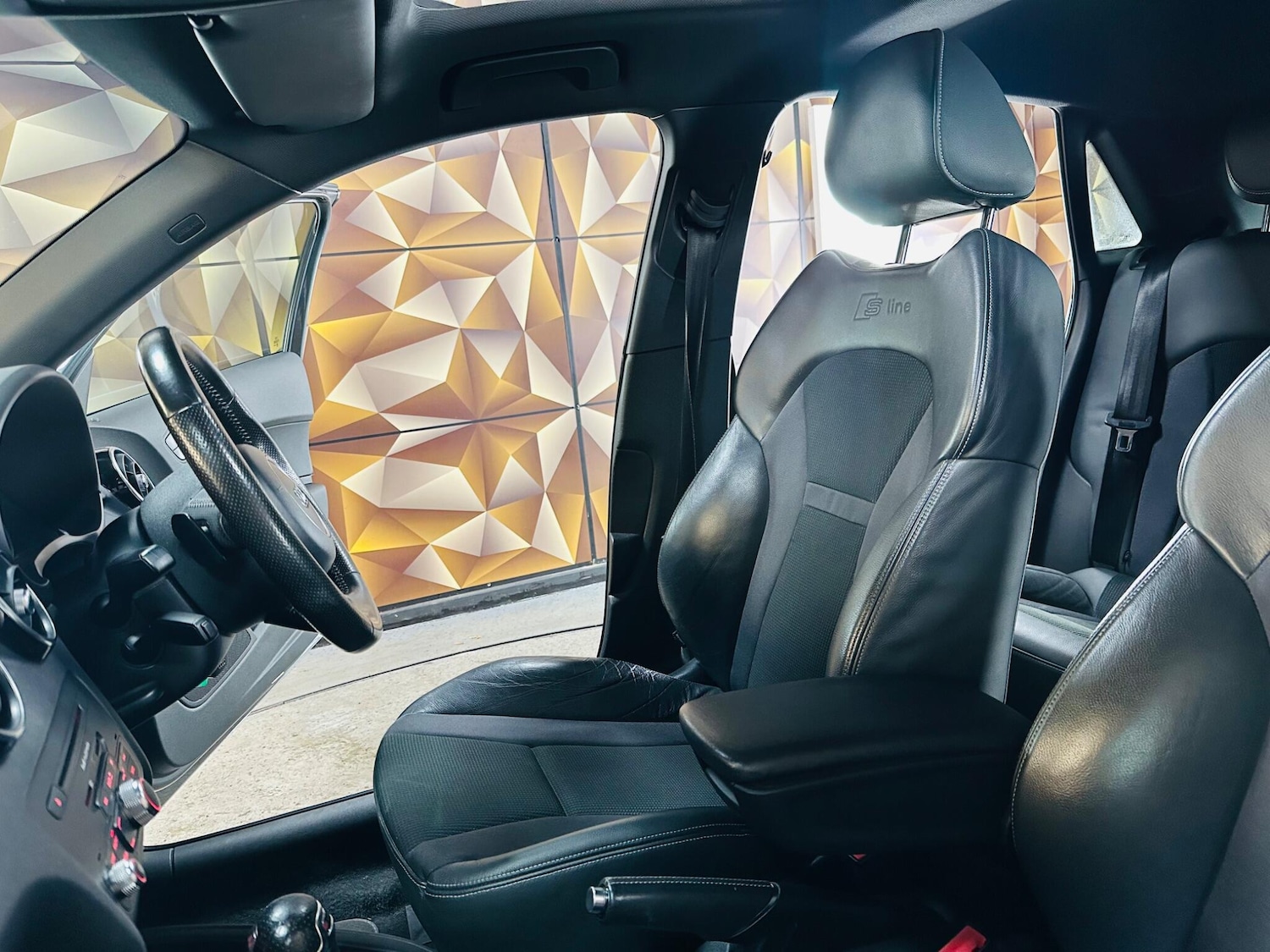 Used Audi A1 2013 for sale - 76866577: Photo 10