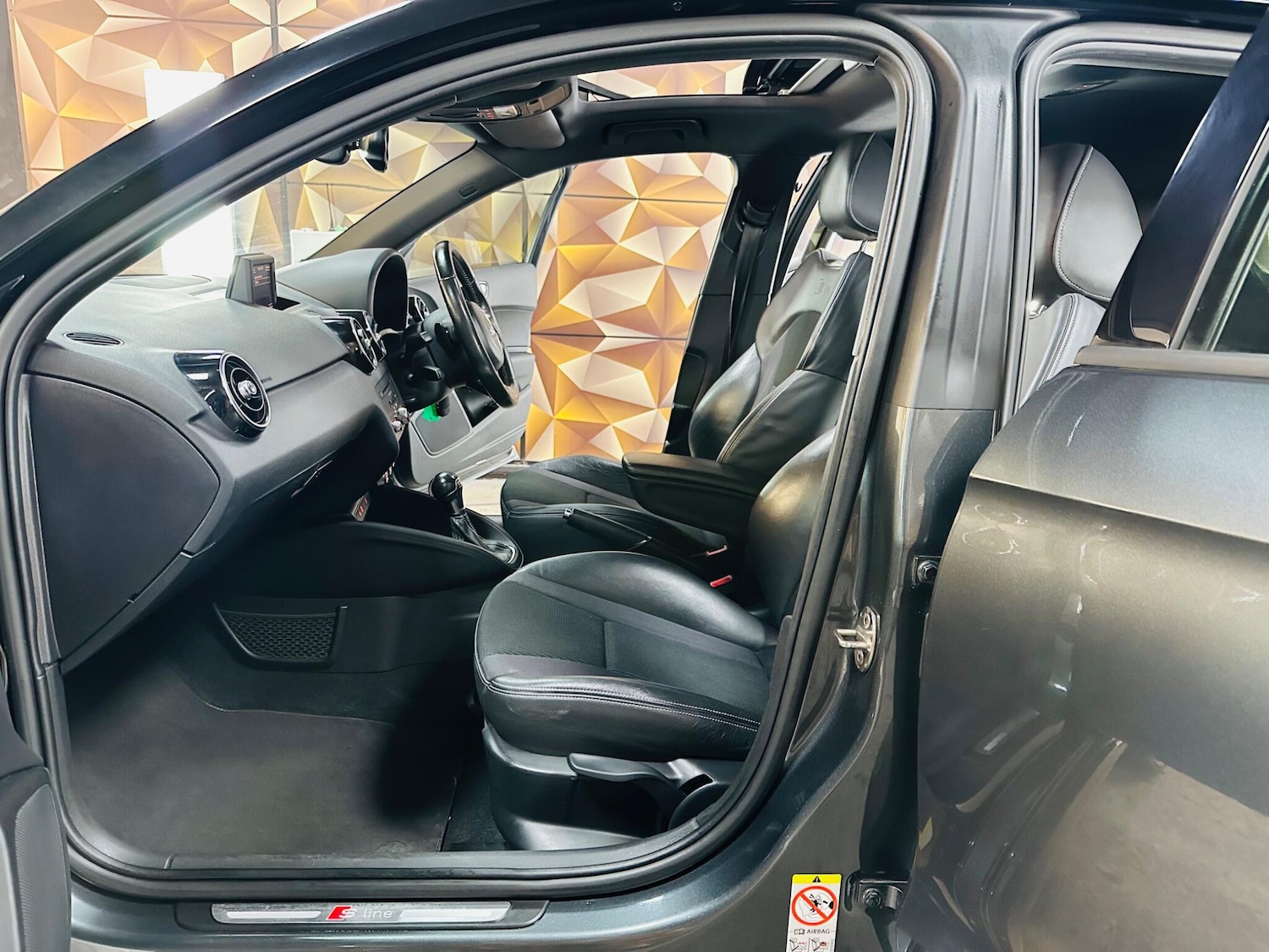 Used Audi A1 2013 for sale - 76866577: Photo 60