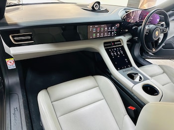 Used Porsche Taycan 2022 for sale - 75246043: Photo