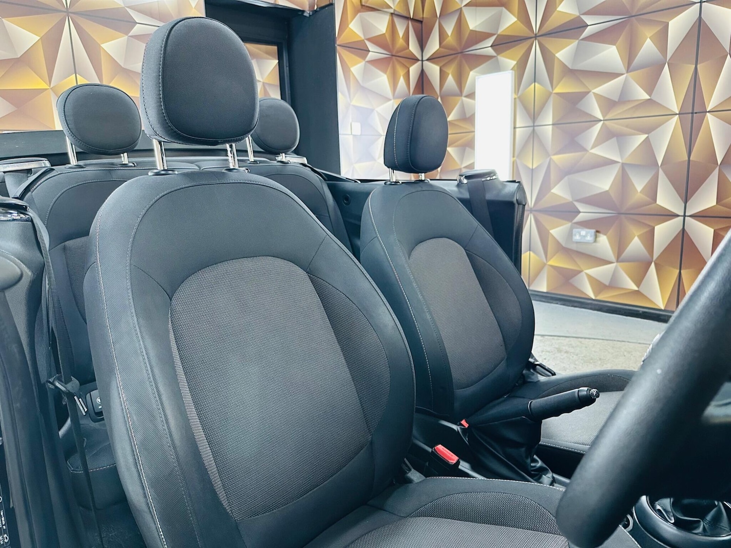 Used MINI Convertible 2017 for sale - 76898501: Photo 10