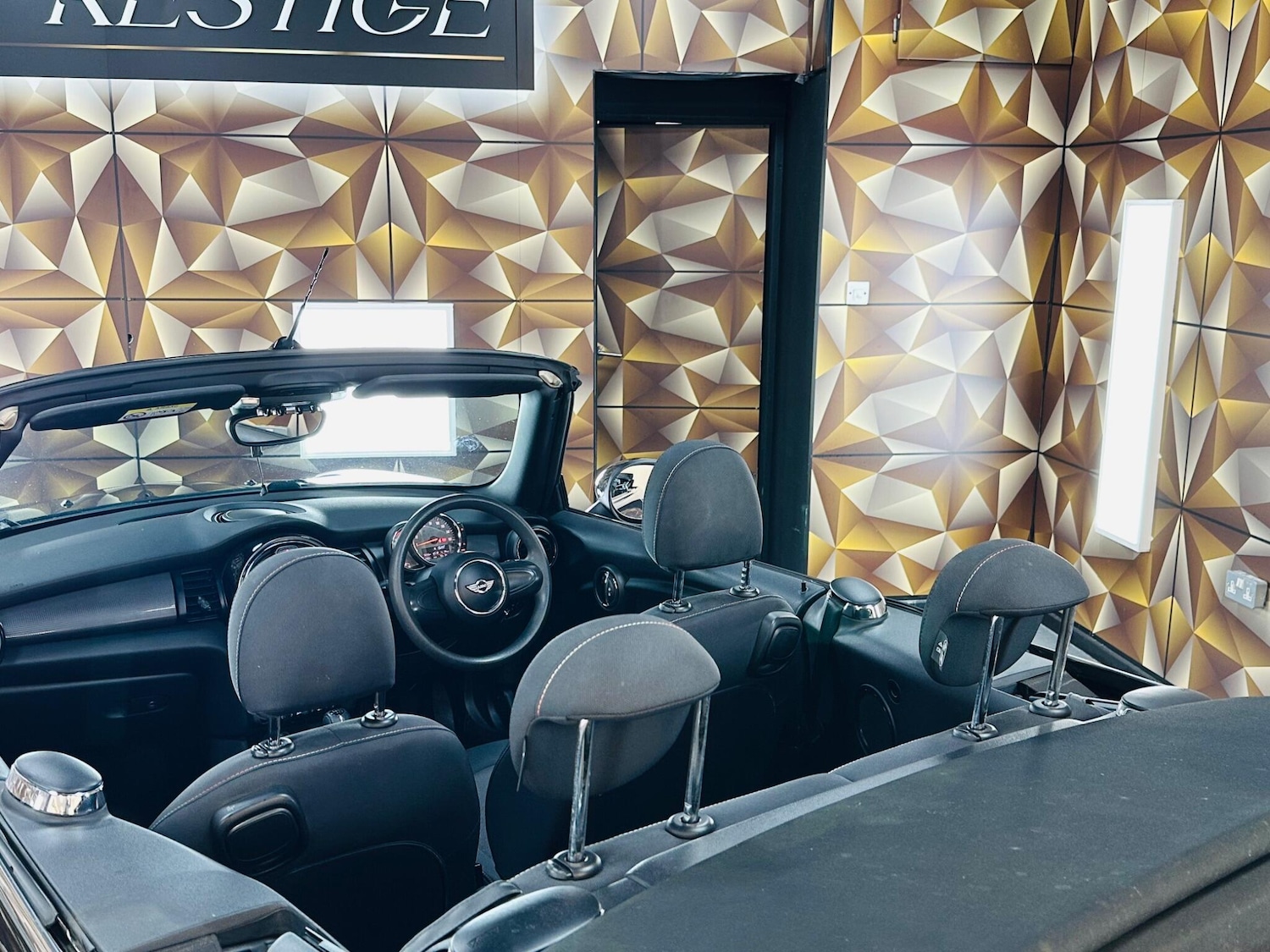 Used MINI Convertible 2017 for sale - 76898501: Photo 22