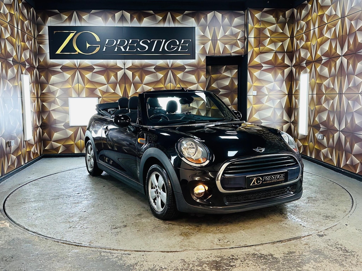 Used MINI Convertible 2017 for sale - 76898501: Photo 27