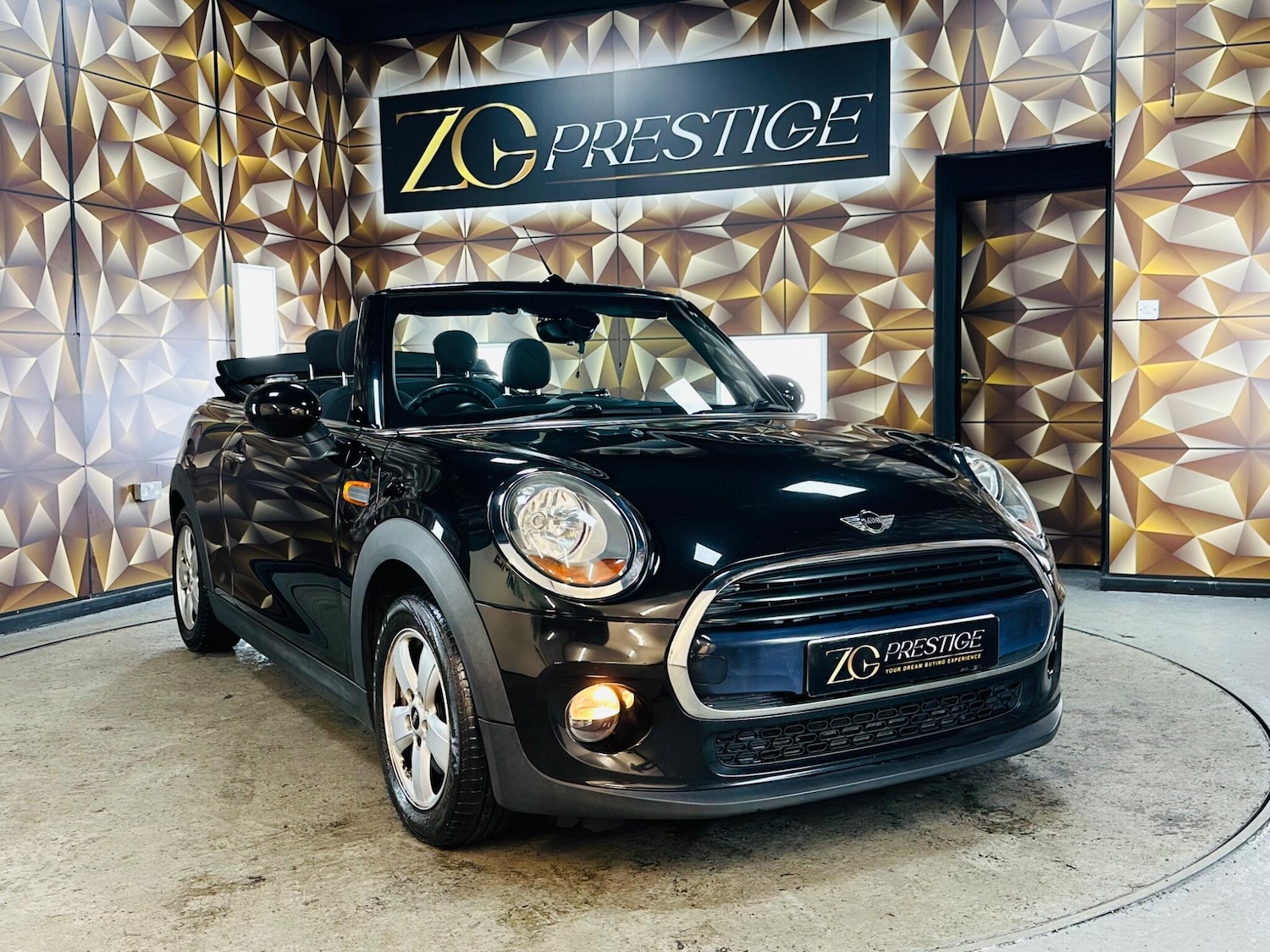 Used MINI Convertible 2017 for sale - 76898501: Photo 37