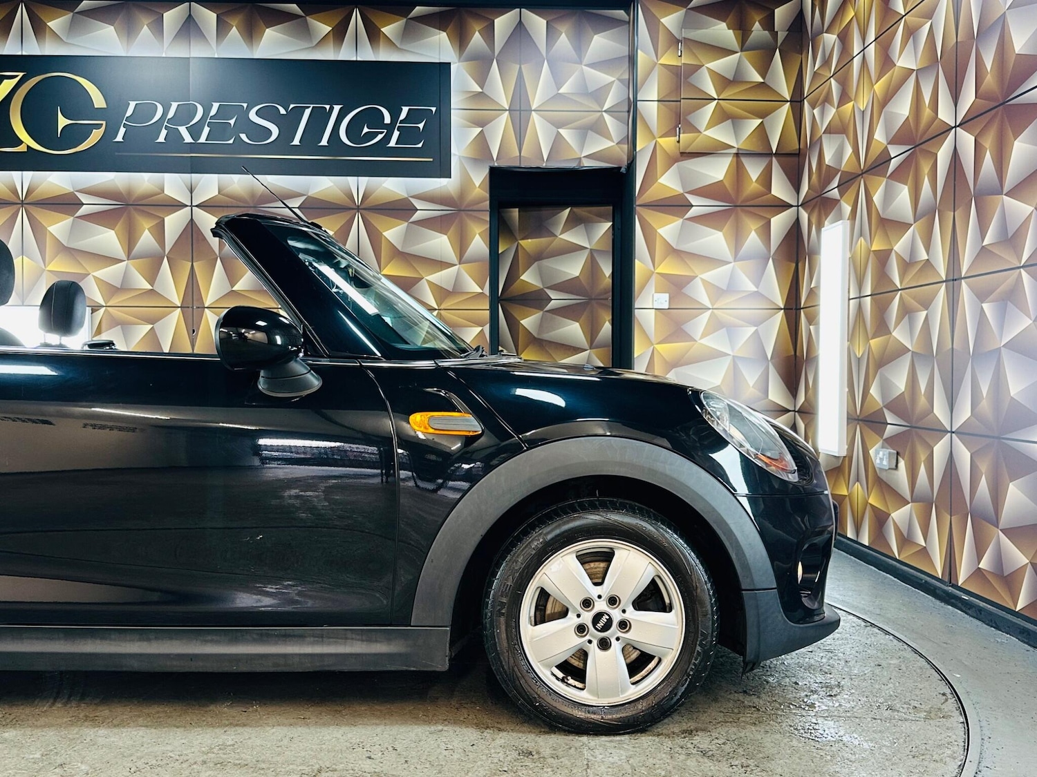 Used MINI Convertible 2017 for sale - 76898501: Photo 43