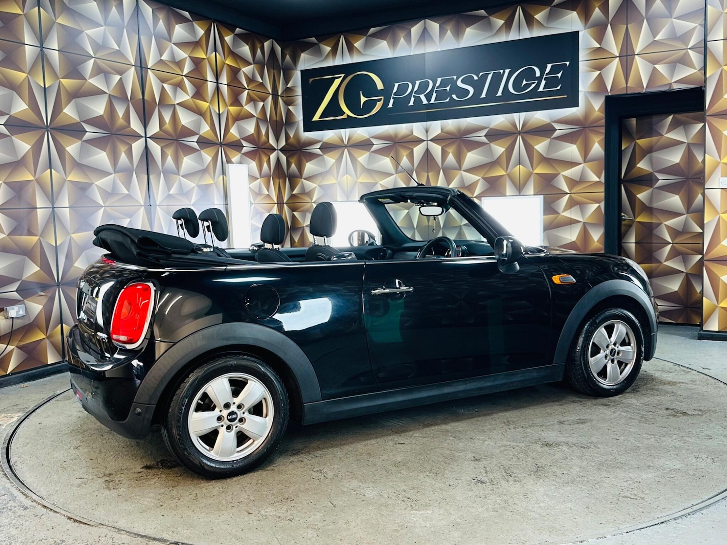 Used MINI Convertible 2017 for sale - 76898501: Photo 53
