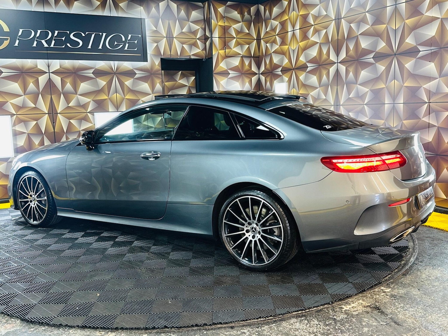 Used Mercedes-Benz E Class 2018 for sale - 77769041: Photo 45