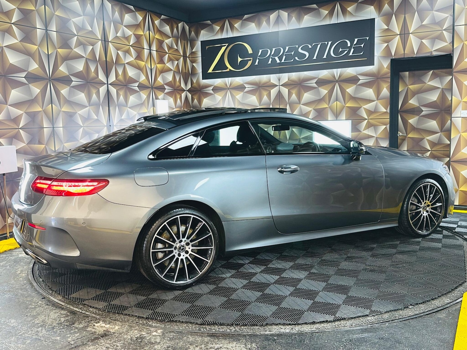 Used Mercedes-Benz E Class 2018 for sale - 77769041: Photo 48