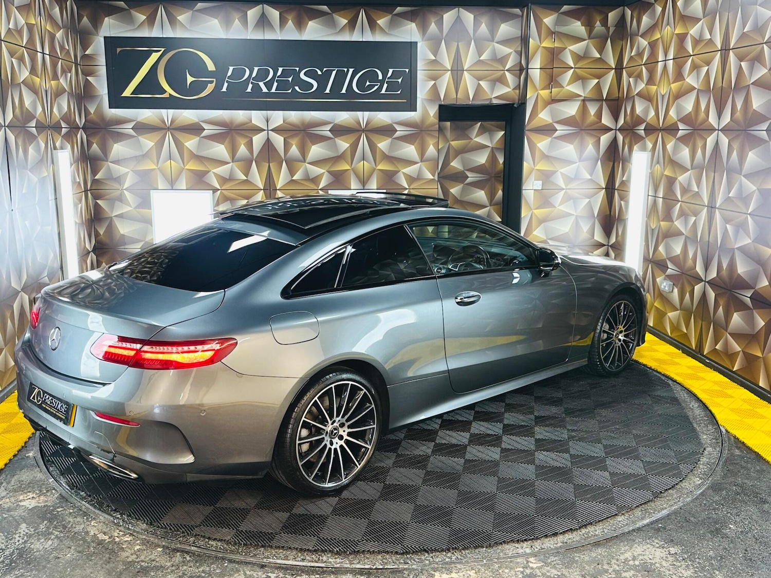 Used Mercedes-Benz E Class 2018 for sale - 77769041: Photo 7