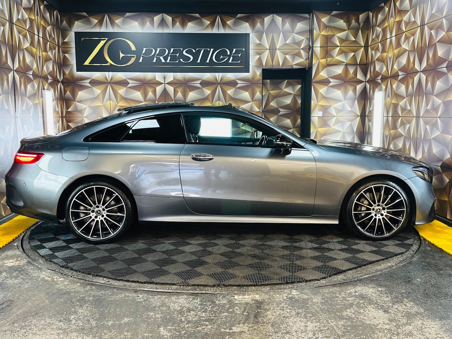 Used Mercedes-Benz E Class 2018 for sale - 77769041: Photo 9