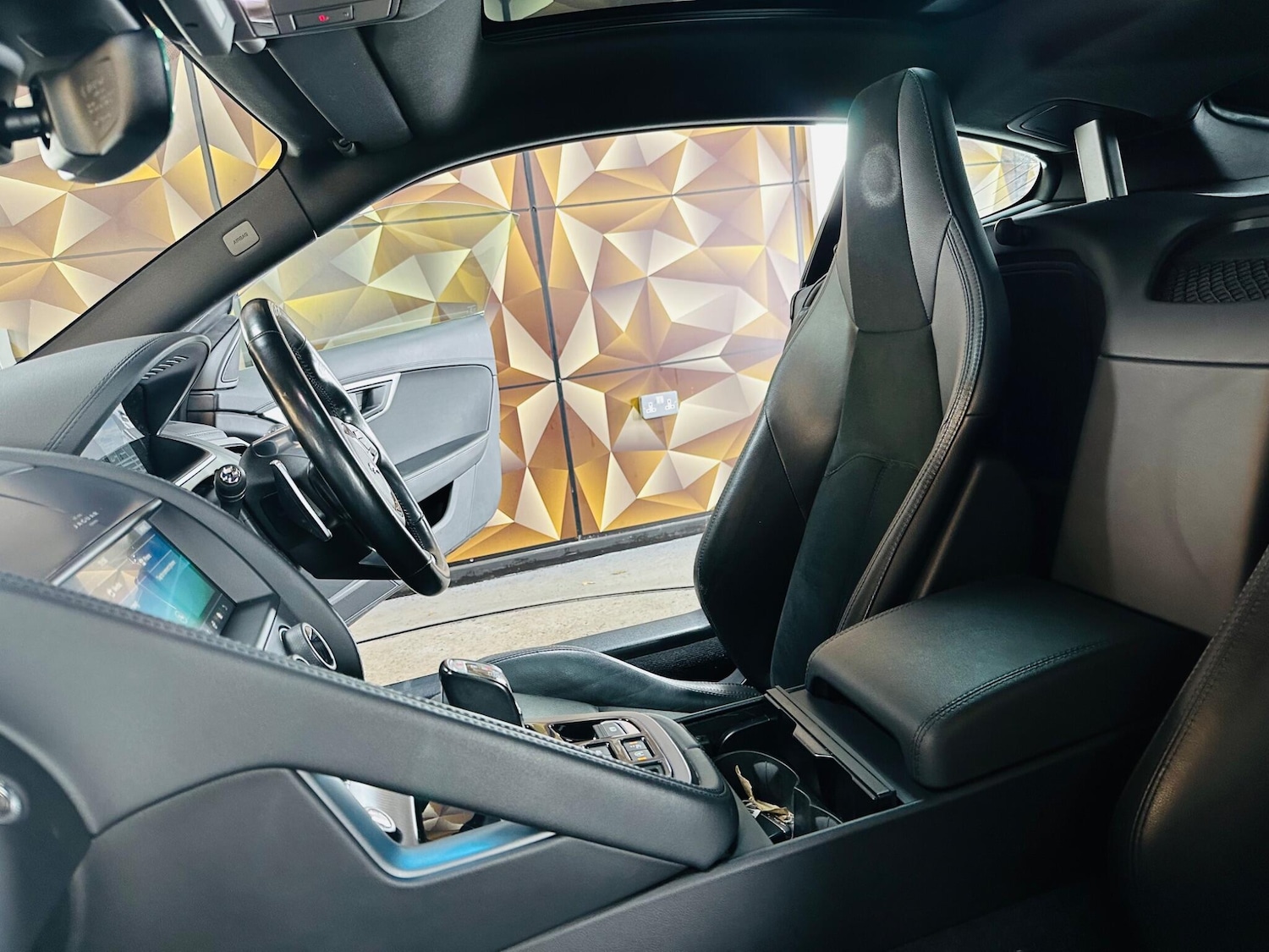 Used Jaguar F-Type for sale - 77016969: Photo 4