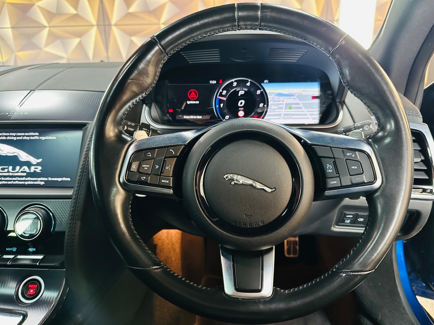 Used Jaguar F-Type for sale - 77016969: Photo 44