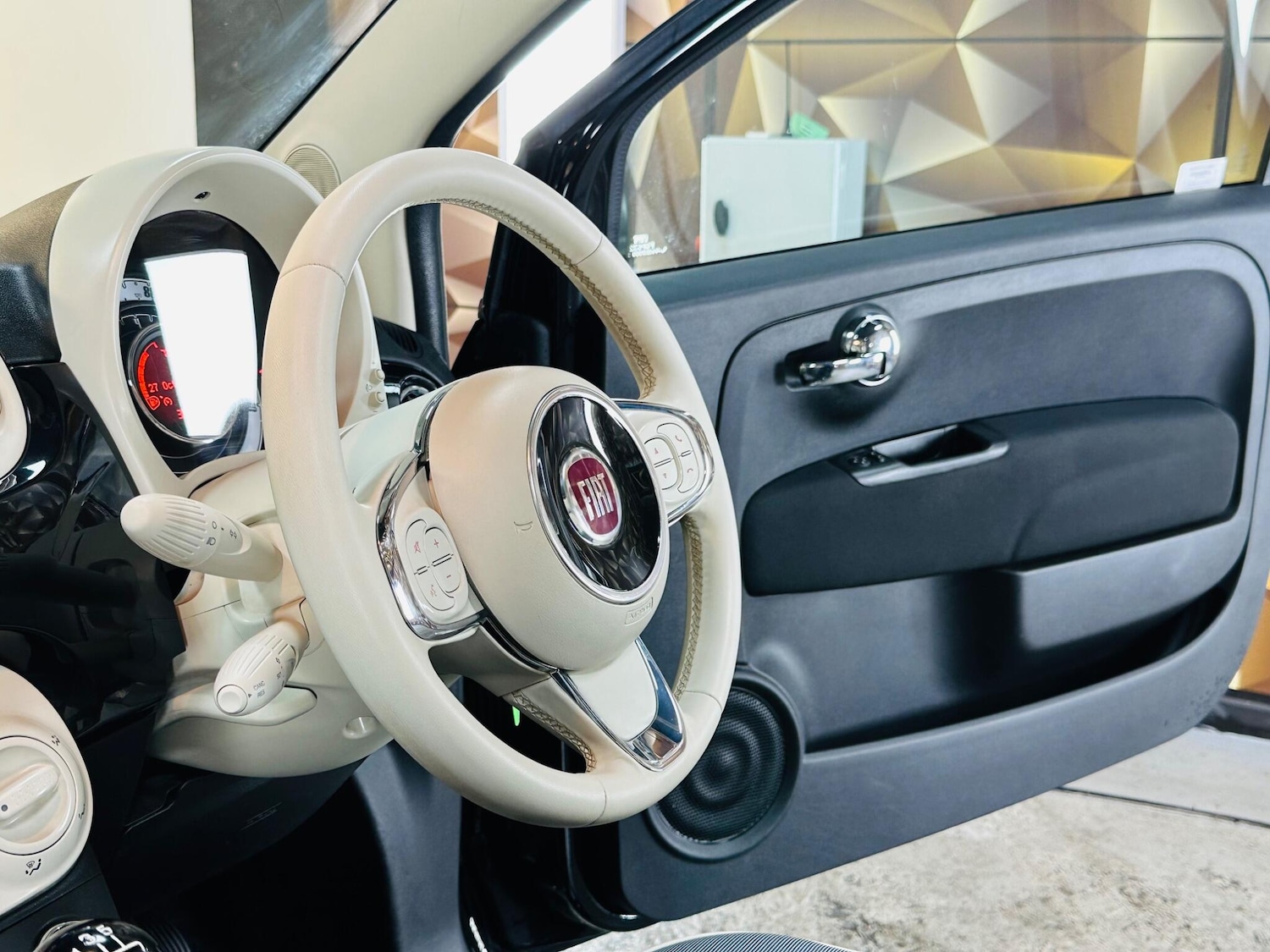 Used Fiat 500C 2020 for sale - 76377758: Photo 30