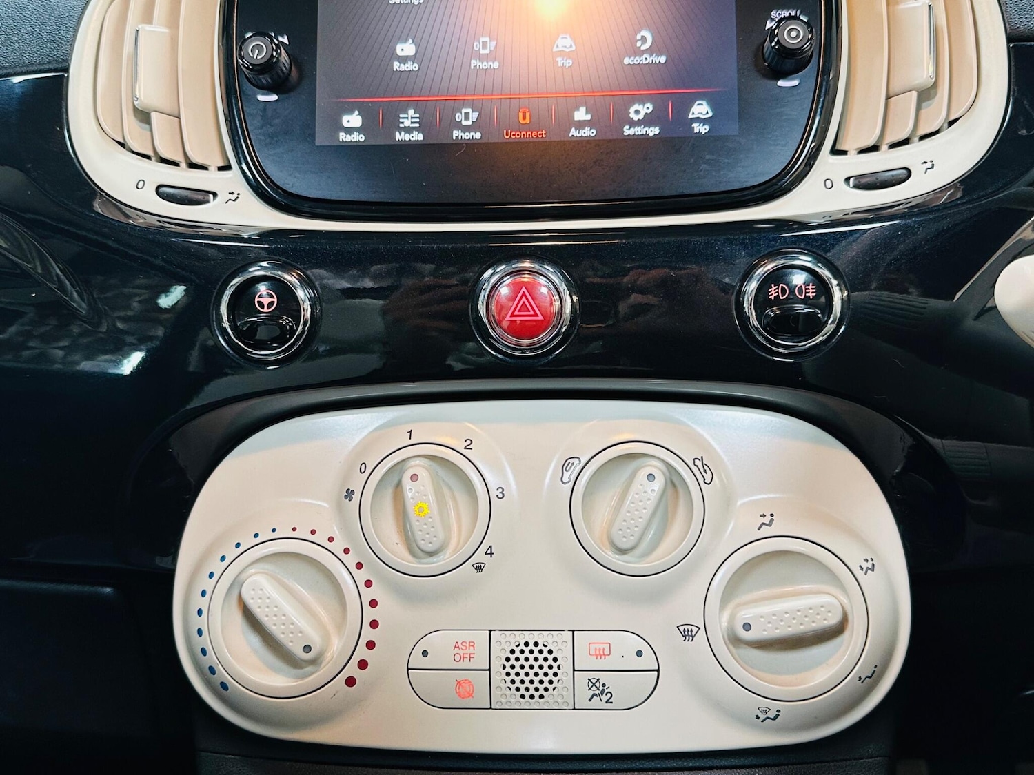 Used Fiat 500C 2020 for sale - 76377758: Photo 52