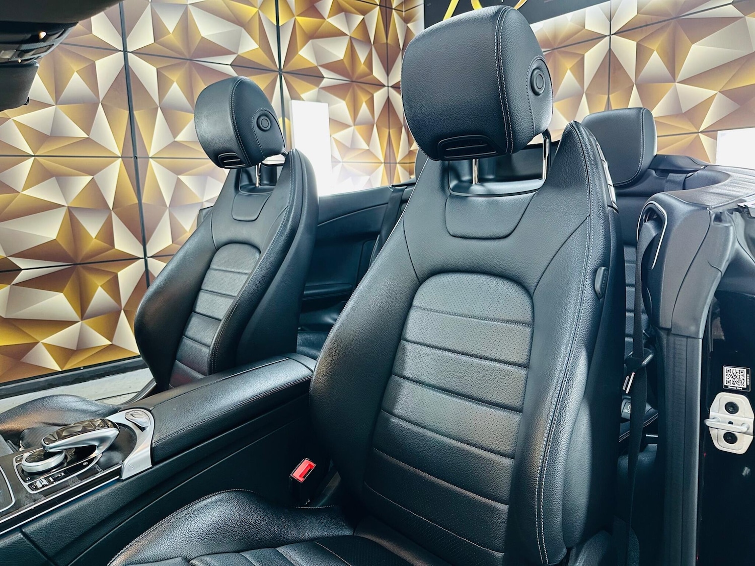 Used Mercedes-Benz C Class 2017 for sale - 76537946: Photo 30