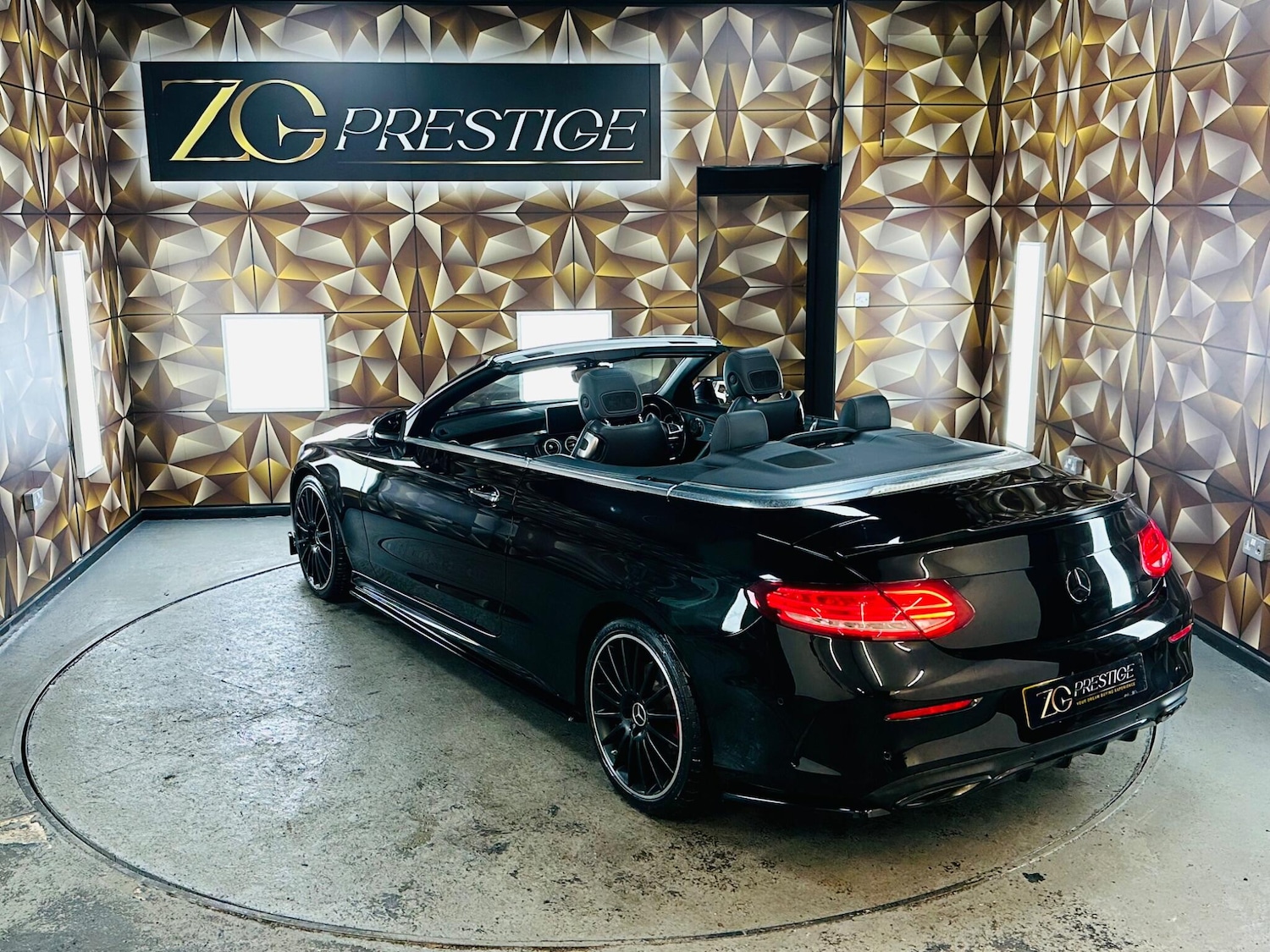 Used Mercedes-Benz C Class 2017 for sale - 76537946: Photo 33