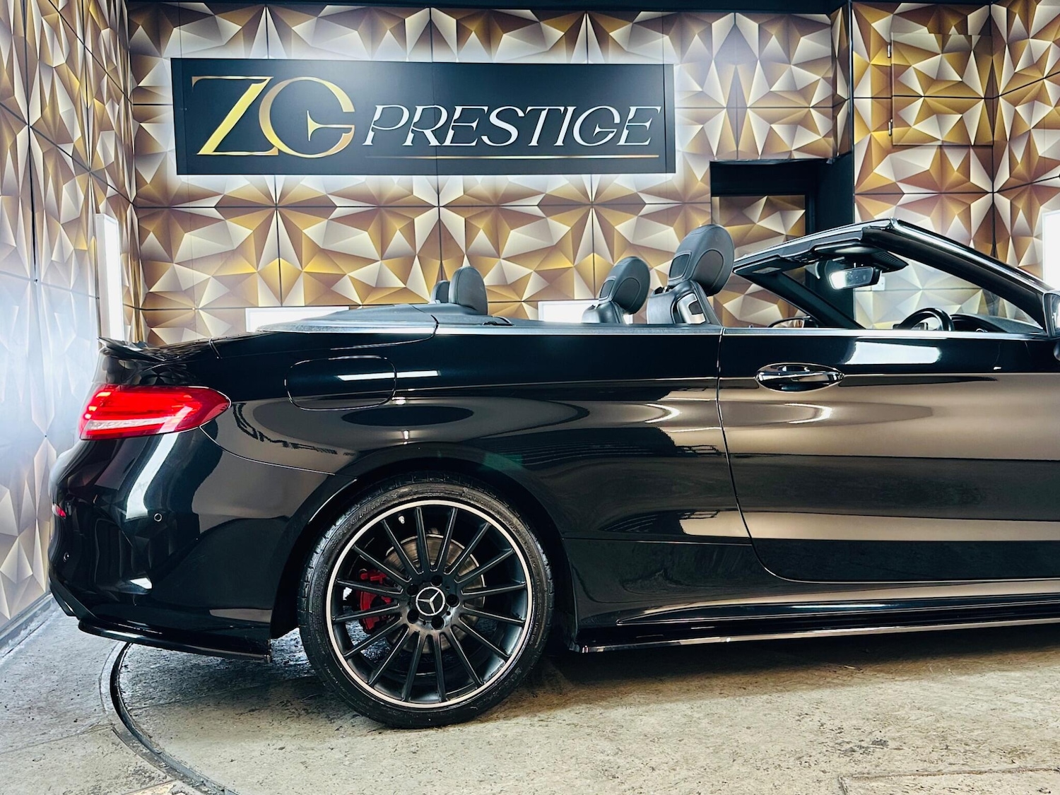 Used Mercedes-Benz C Class 2017 for sale - 76537946: Photo 35