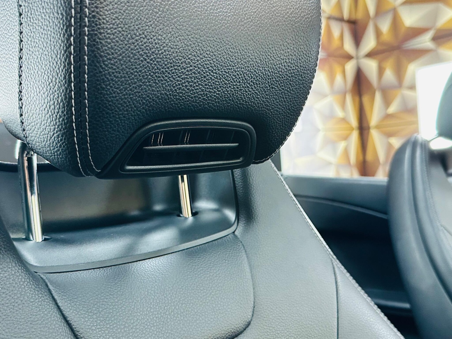 Used Mercedes-Benz C Class 2017 for sale - 76537946: Photo 39