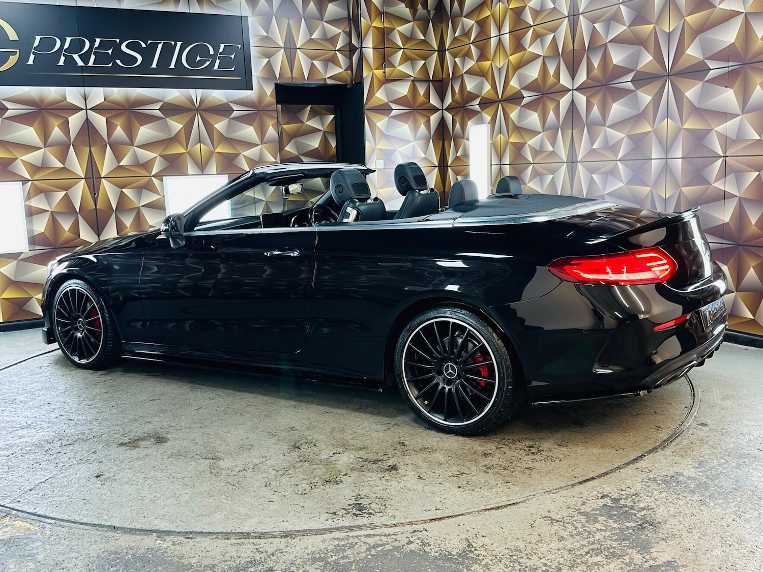 Used Mercedes-Benz C Class 2017 for sale - 76537946: Photo 43