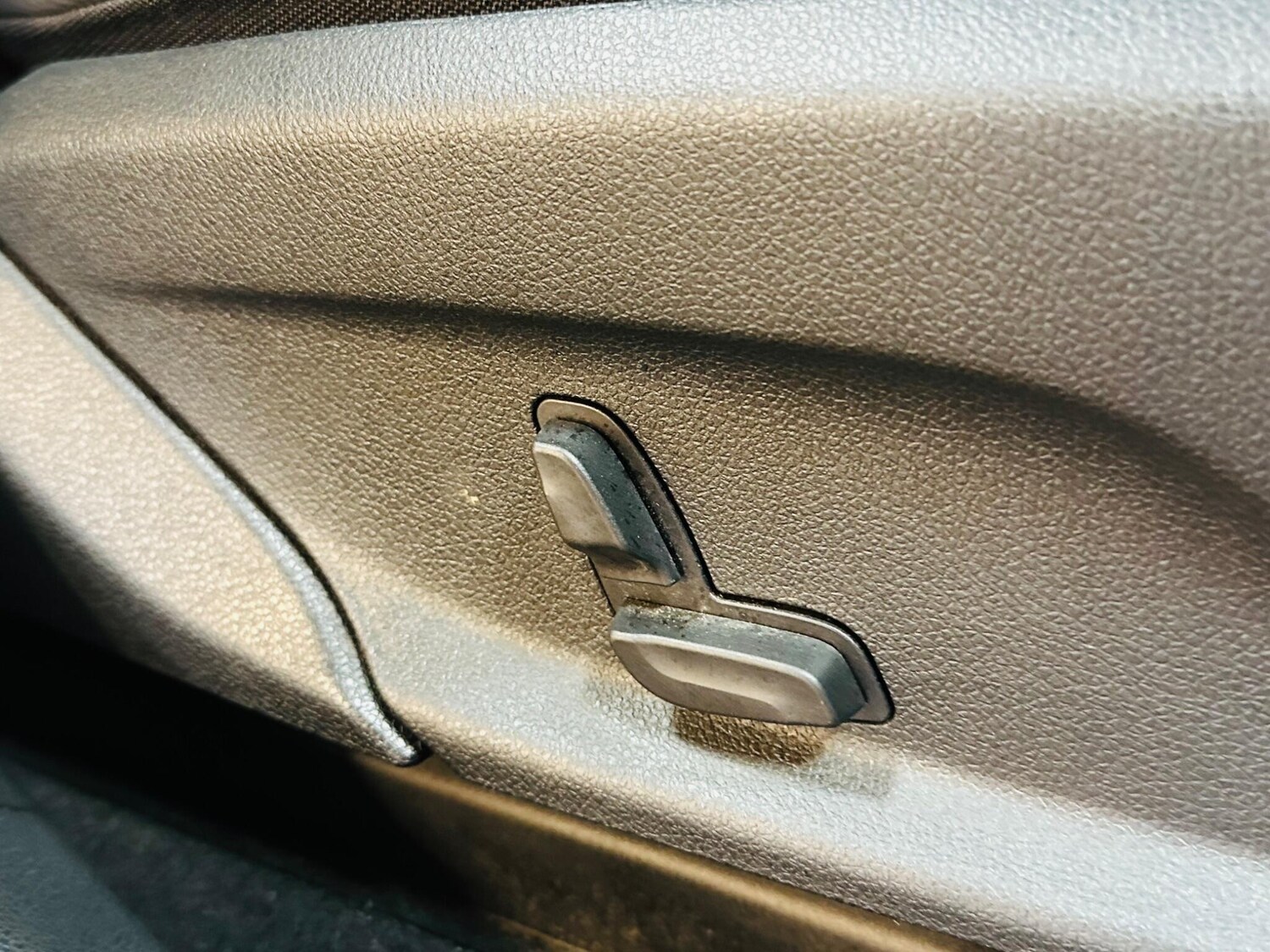 Used Mercedes-Benz EQC 2023 for sale - 78156840: Photo 64