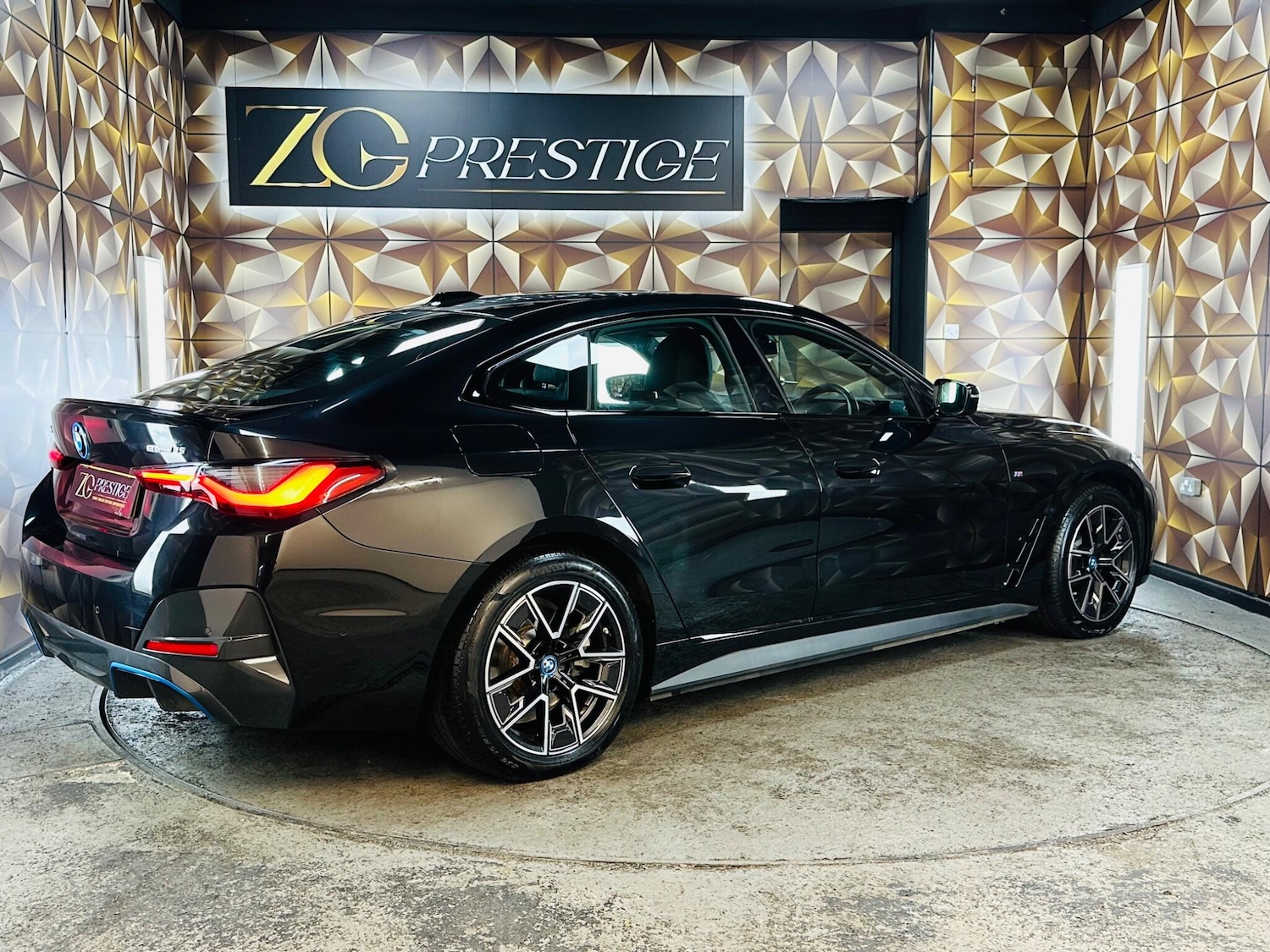 Used BMW i4 2024 for sale - 76990485: Photo 25