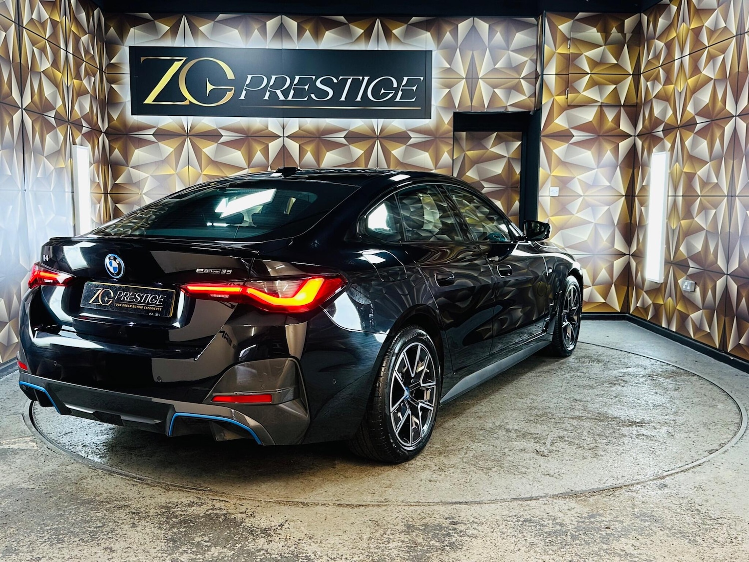 Used BMW i4 2024 for sale - 76990485: Photo 33