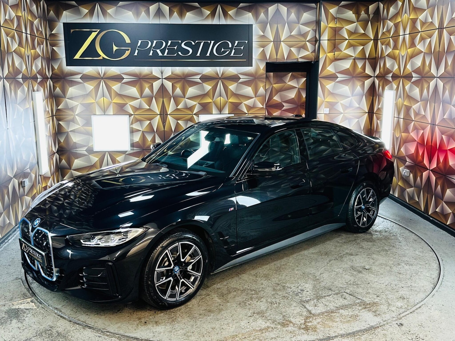 Used BMW i4 2024 for sale - 76990485: Photo 37