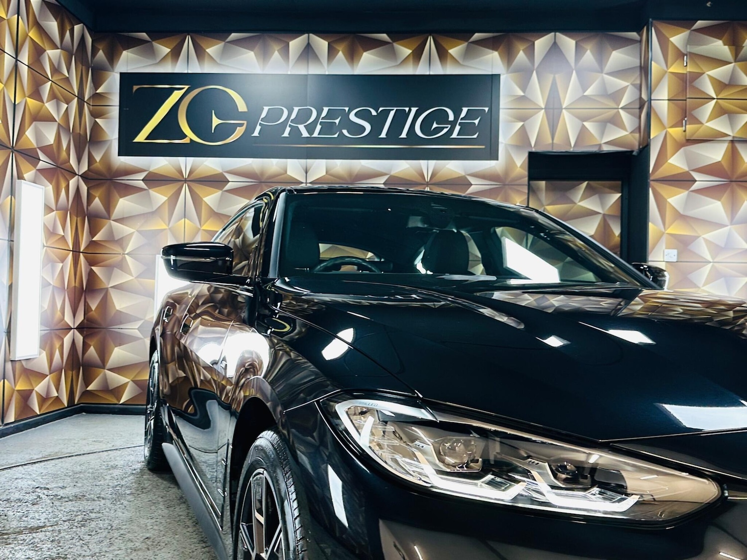 Used BMW i4 2024 for sale - 76990485: Photo 38