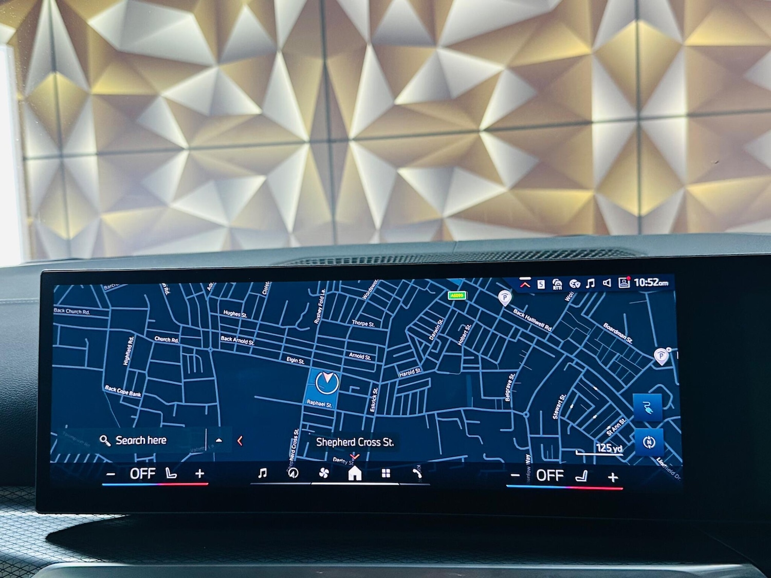 Used BMW i4 2024 for sale - 76990485: Photo 58