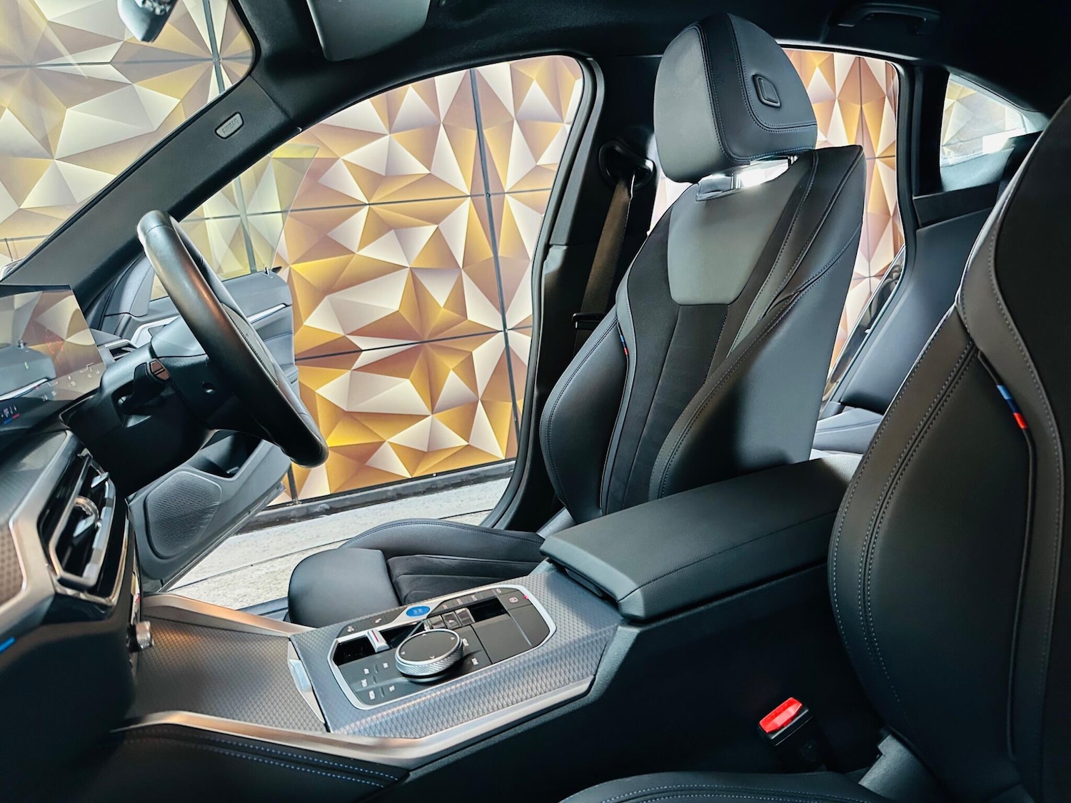 Used BMW i4 2024 for sale - 76990485: Photo 6