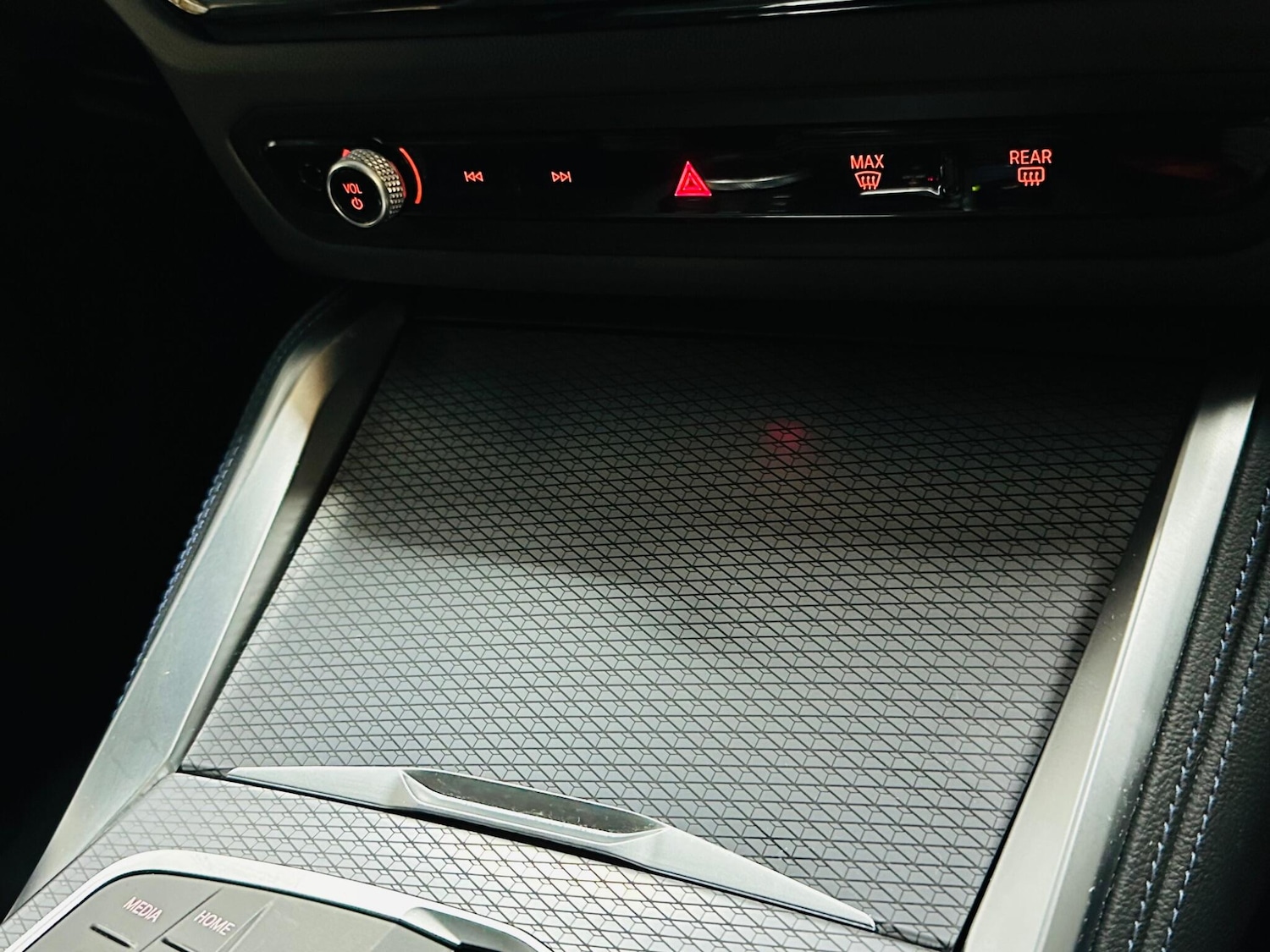 Used BMW i4 2024 for sale - 76990485: Photo 62