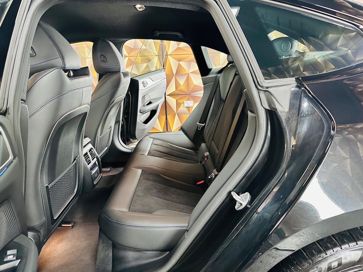 Used BMW i4 2024 for sale - 76990485: Photo 68