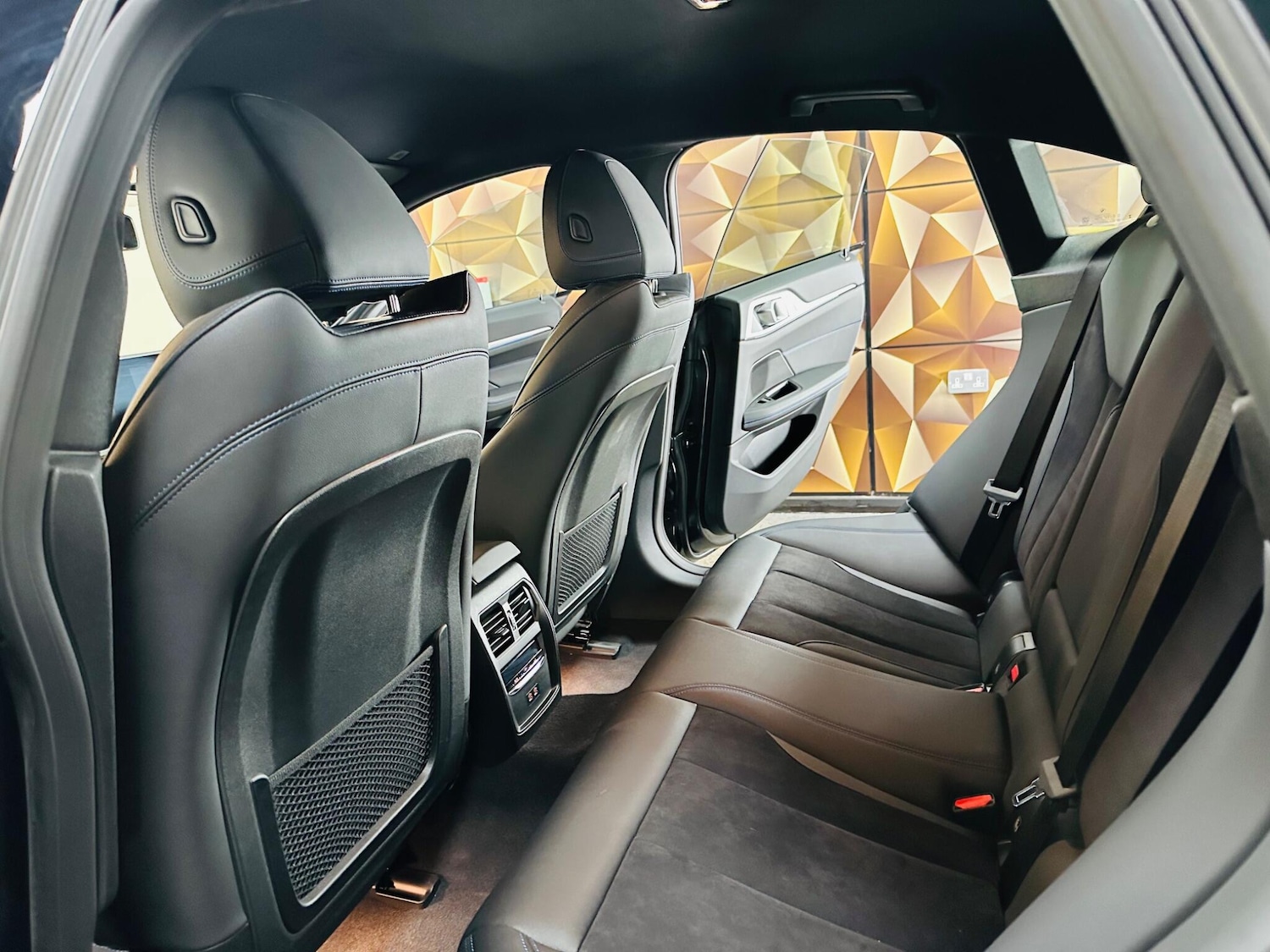 Used BMW i4 2024 for sale - 76990485: Photo 69