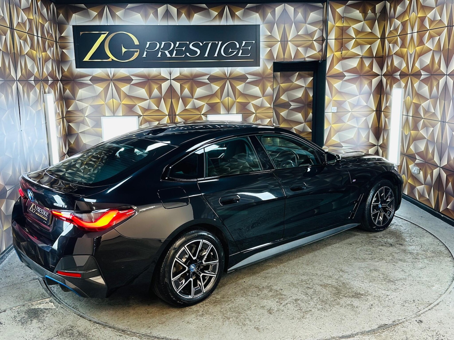 Used BMW i4 2024 for sale - 76990485: Photo 7