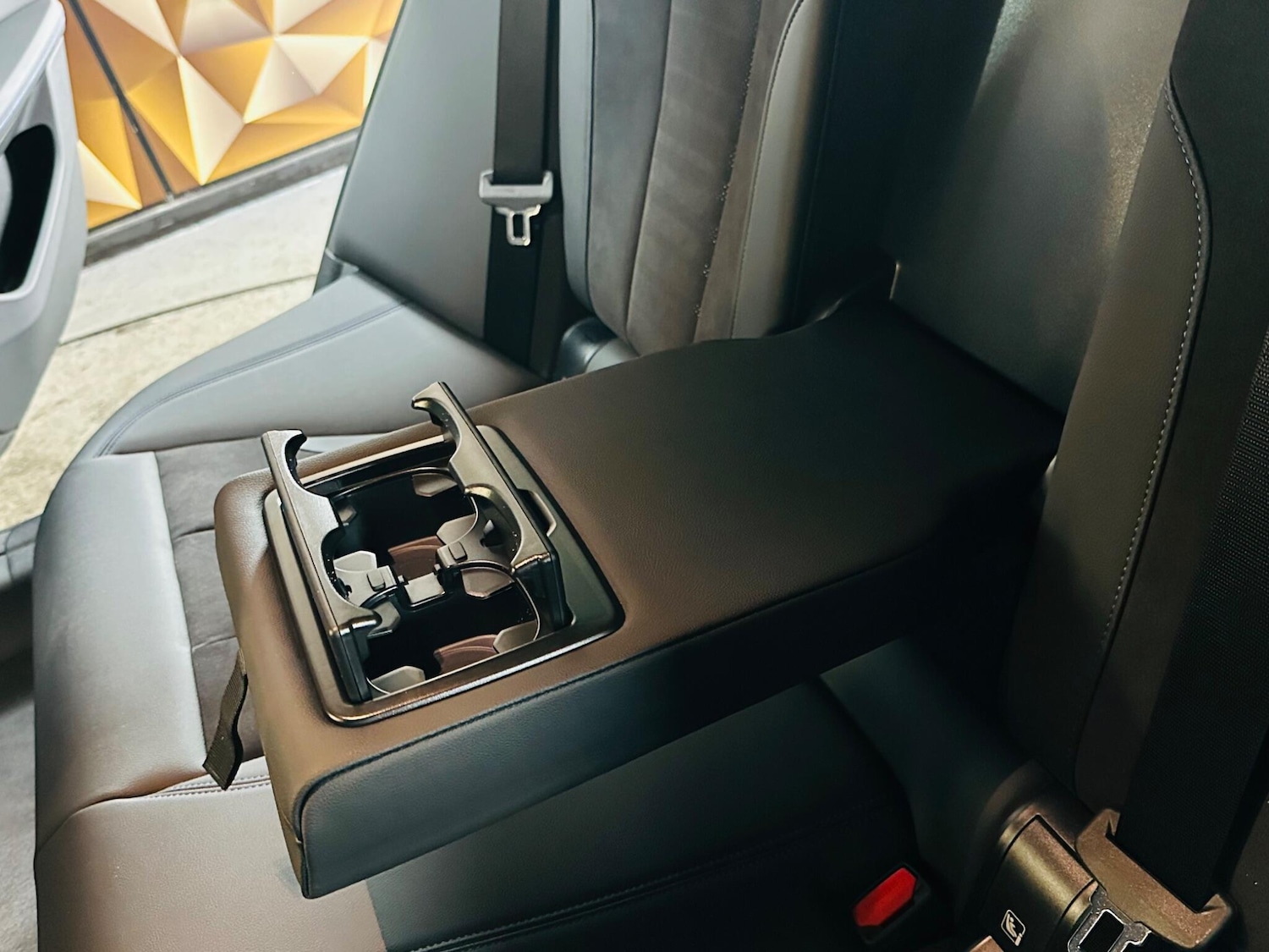 Used BMW i4 2024 for sale - 76990485: Photo 70