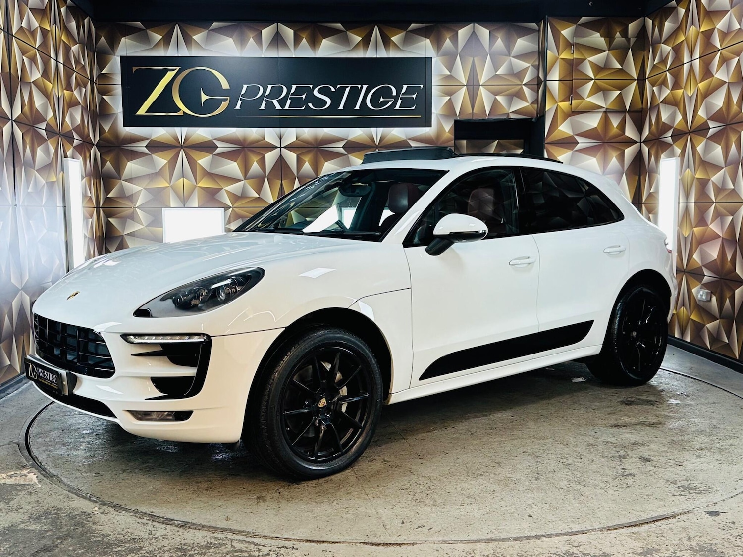 Used Porsche Macan 2015 for sale - 76865157: Photo 15