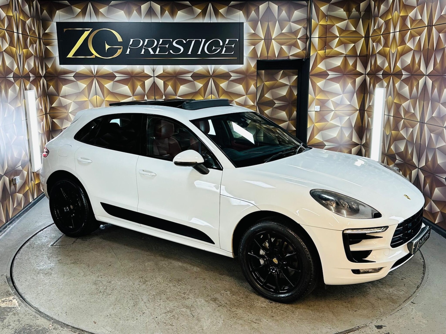 Used Porsche Macan 2015 for sale - 76865157: Photo 21