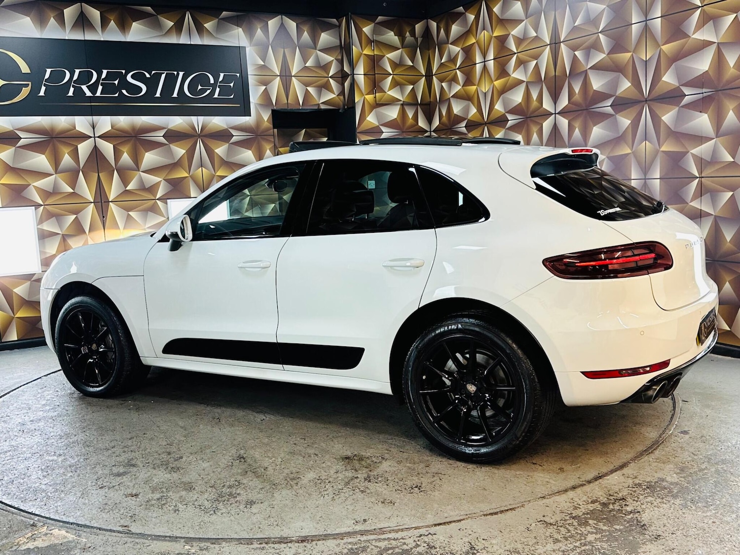 Used Porsche Macan 2015 for sale - 76865157: Photo 29